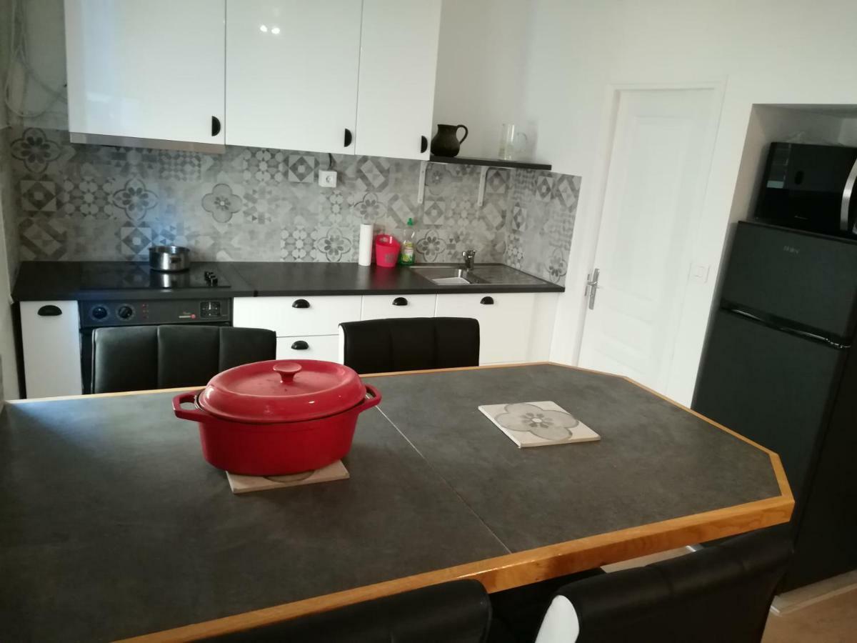 T3 Place Sadi Carnot Apartman La Ciotat Kültér fotó